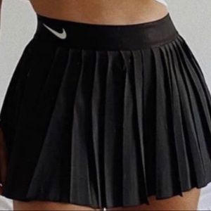 VINTAGE NIKE TENNIS SKIRT